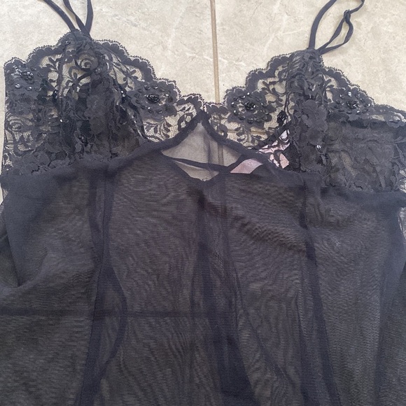 Victoria's Secret Black Lace Slip Medium - Picture 2 of 13